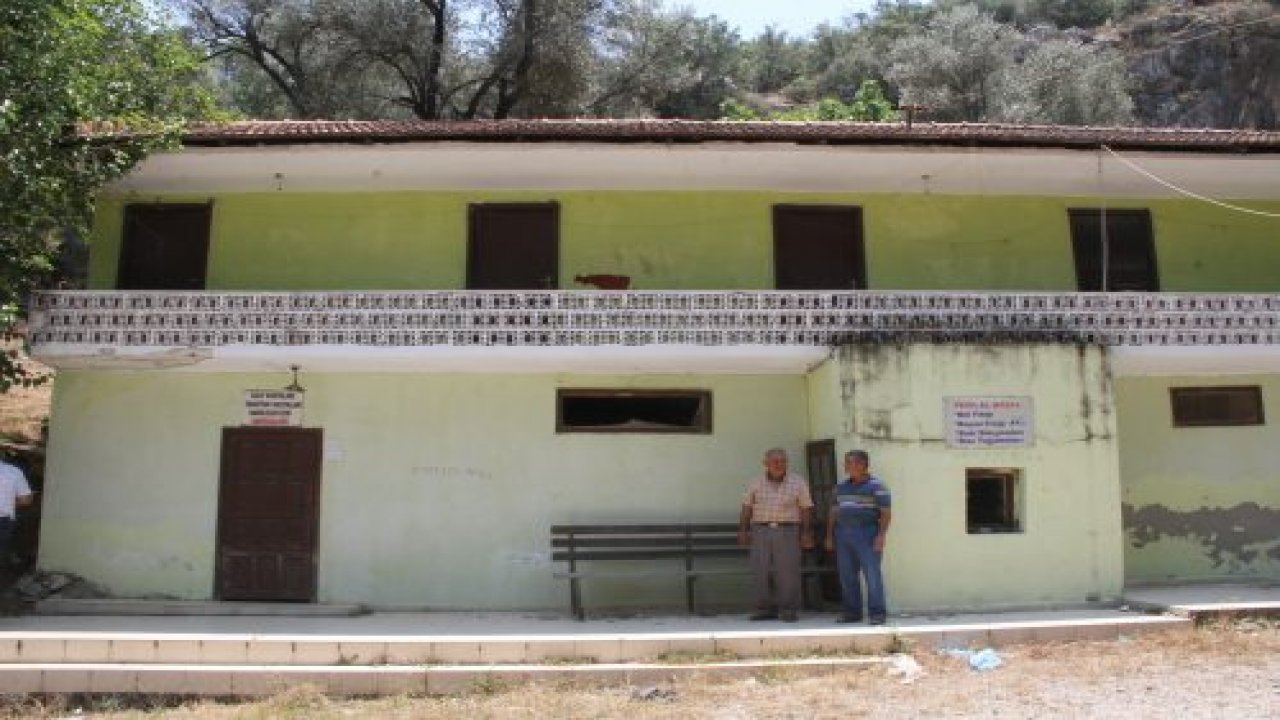 Seydikemerliler kaplıcanın yeniden açılmasını bekliyor