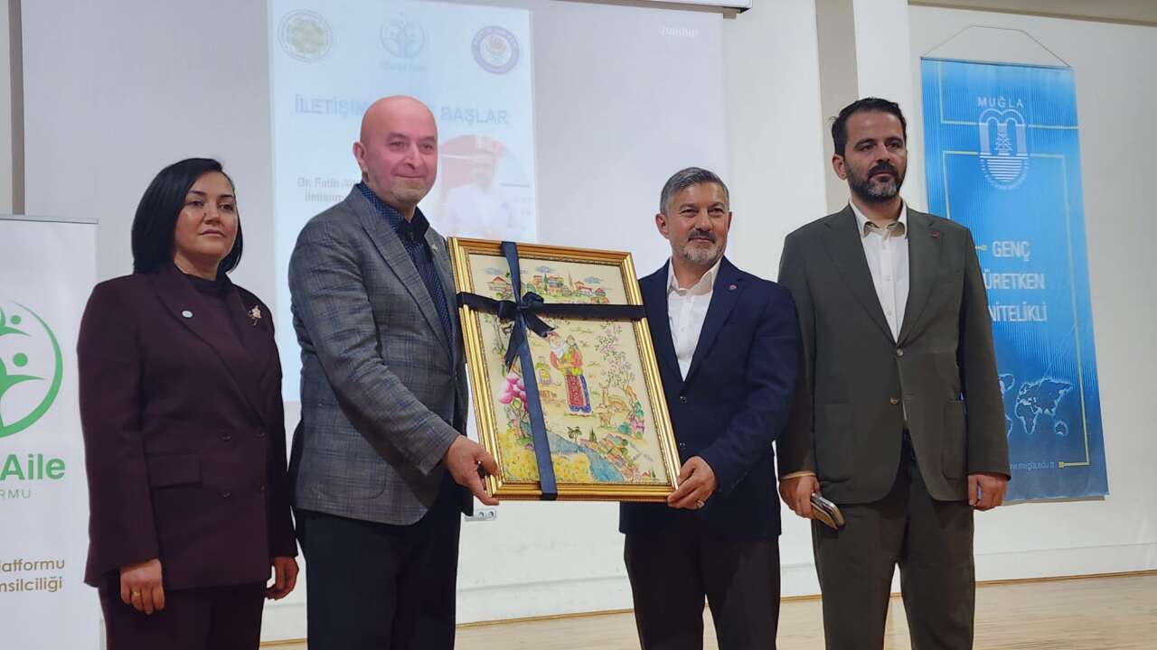 Muğla’da “İletişim Ailede Başlar” Semineri