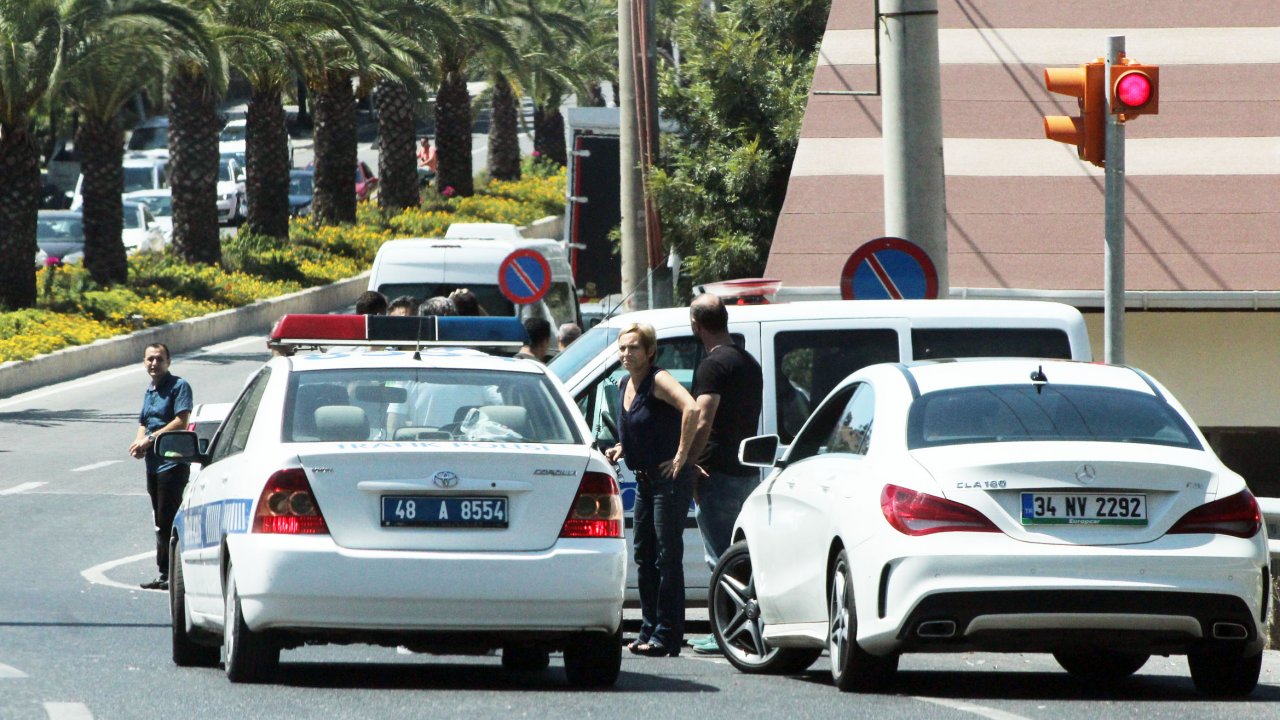 Komutan gözaltına alındı