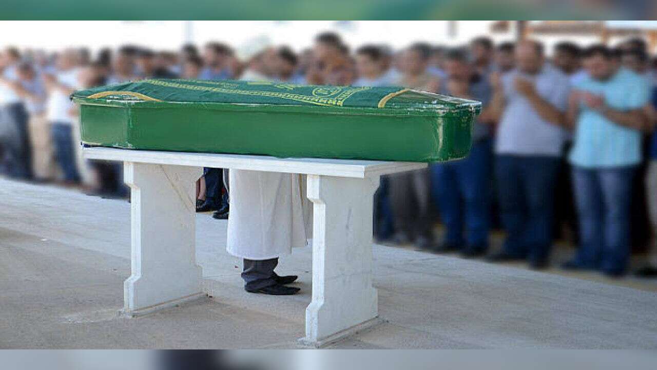 31 Yaşındaki Genç Öğretmen Hayatını Kaybetti