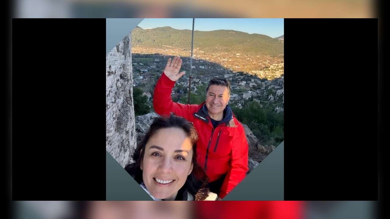 Aras Çifti Yeni Yılın İlk Gününde Kayaköy’den Merhaba Dedi