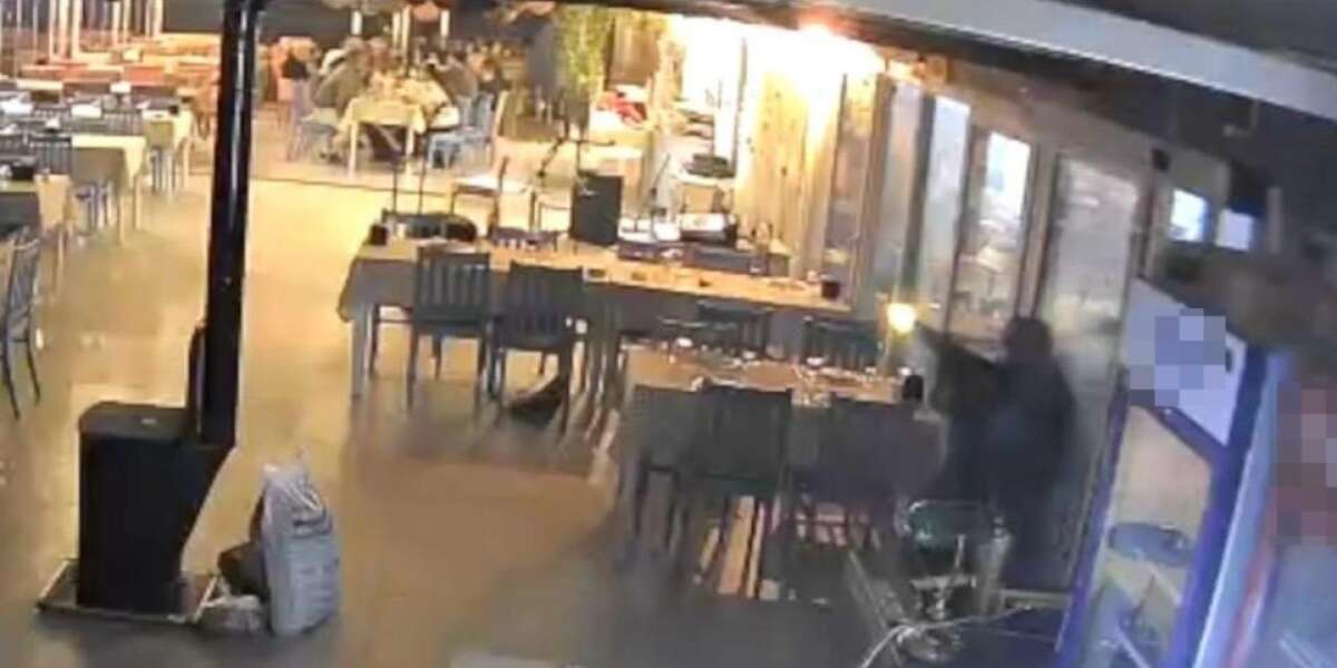Restoranda Silahlı Saldırı: 1 Ölü, 3 Yaralı