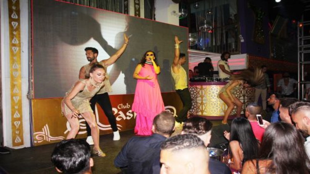 Demet Akalın Bodrum’u salladı