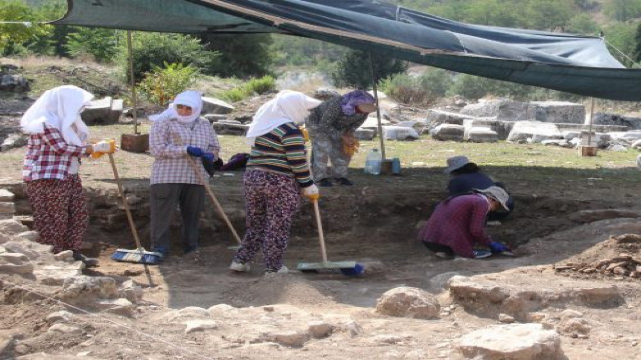Stratonikeia Antik kentinde kazı Çalışmaları