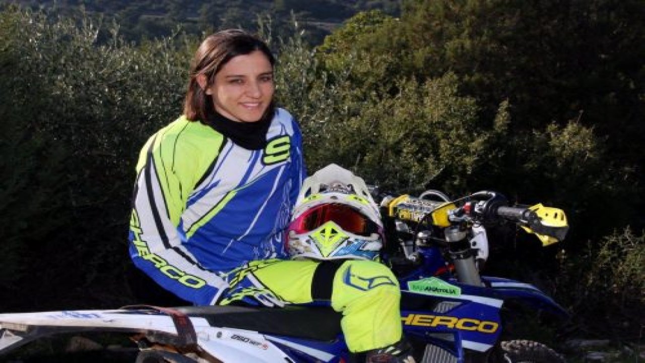 Dünyanın Adamlarına Kafa Tutacak