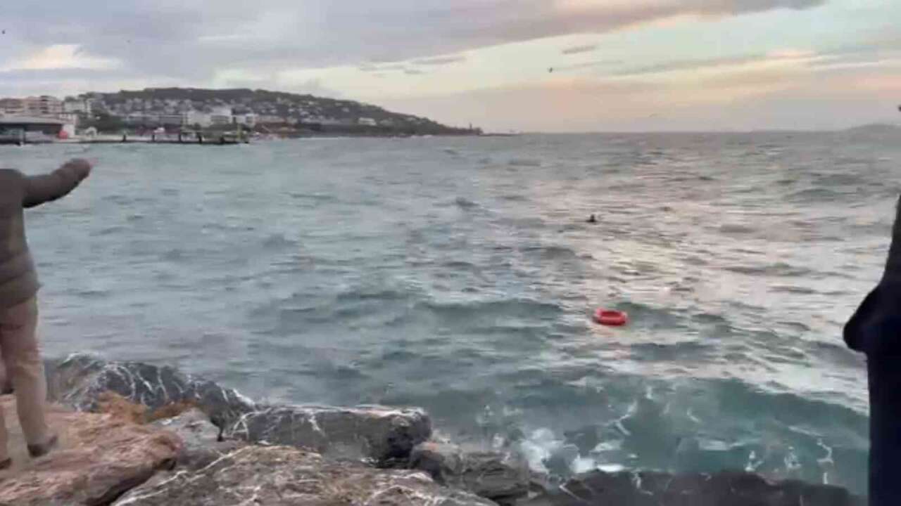 Sahilinde Denize Giren 30 Yaşındaki Adam B*ğularak Hayatını Kaybetti