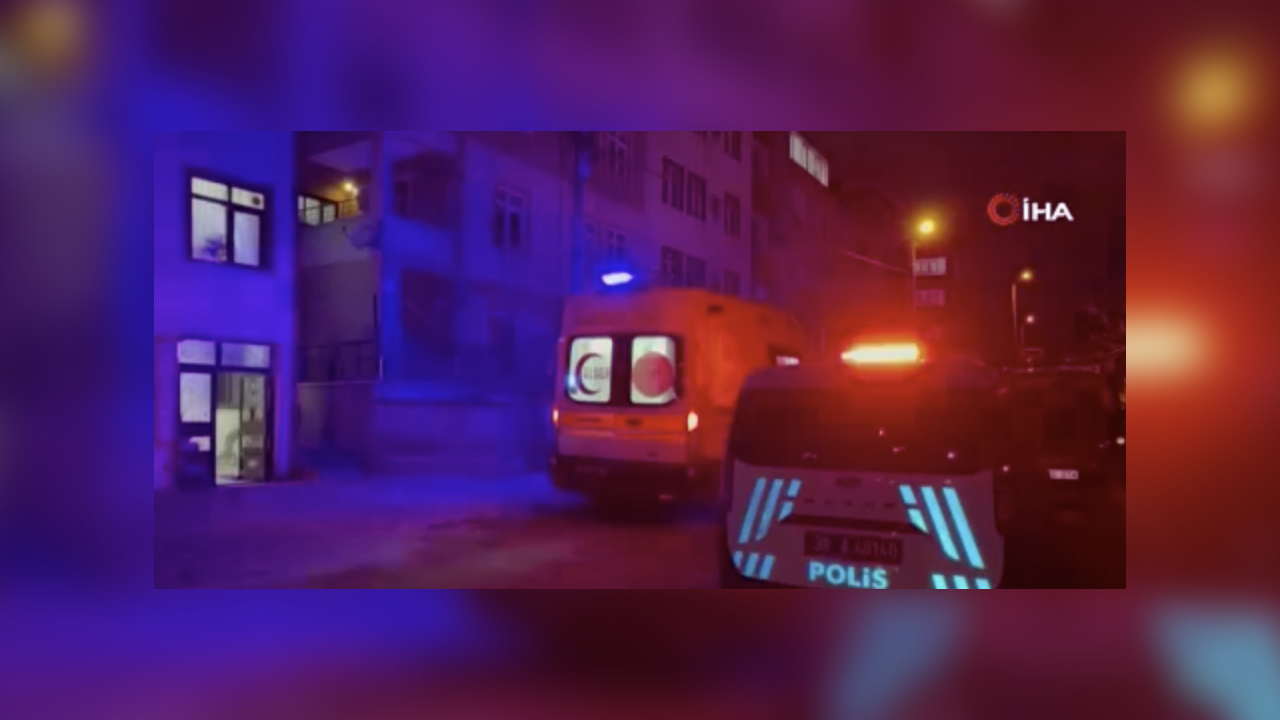 Tartıştığı Erkek Arkadaşını Banyoda B*çaklayarak Öldürdü