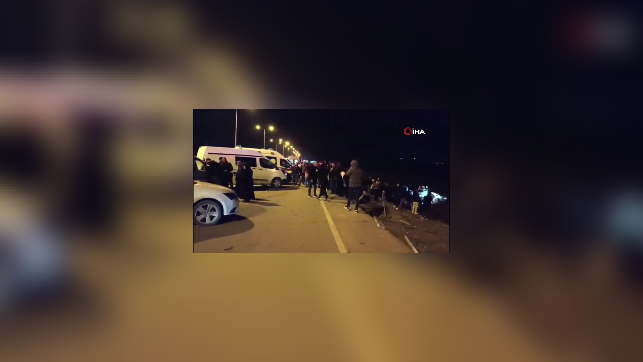 İki Otomobil Çarpıştı: 3 Ölü, 3 Yaralı