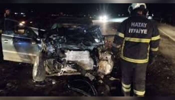 Otomobil ile Minibüs Çarpıştı, 1 Kişi Yaşamını Yitirdi, Çok Sayıda Yaralı Var