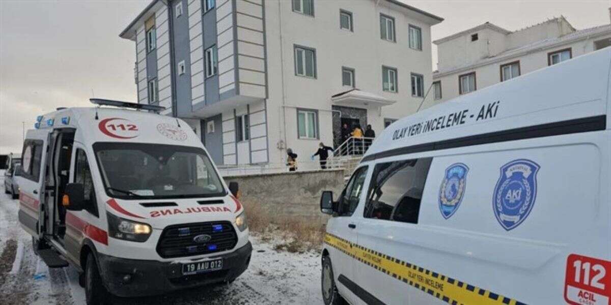 Alzaymır Hastası Eşini Vurdu, Ardından Canına Kıydı