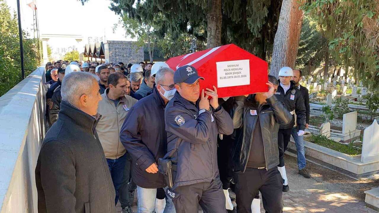 Kalp Krizi Sonucu Hayatını Kaybeden Polis Memuru Son Yolculuğuna Uğurlandı