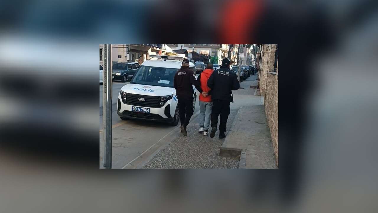 Tartıştığı Kişiyi Pompalı Tüfek İle Vurdu, Polisten Kaçamadı