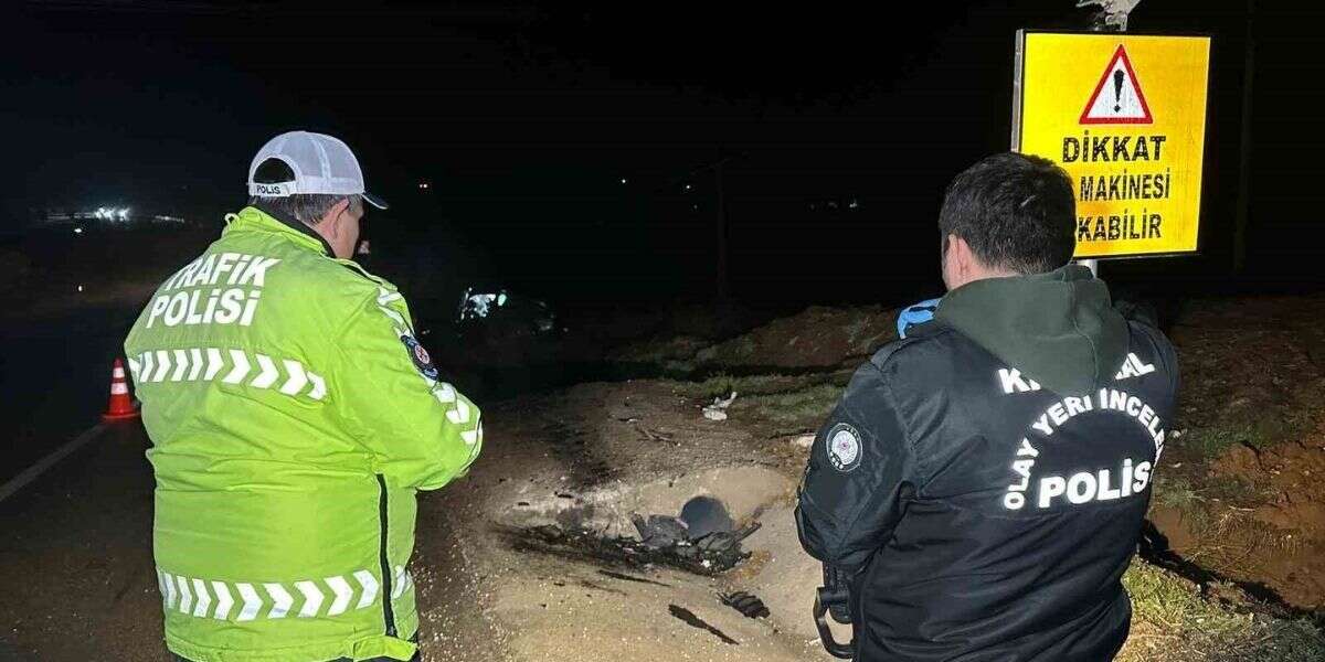 Otomobil Şarampole Devrilip Takla Attı: 1 Ölü, 3 Yaralı