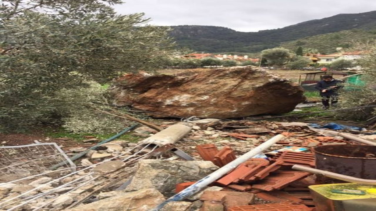 Marmaris'e dev kayalar düştü