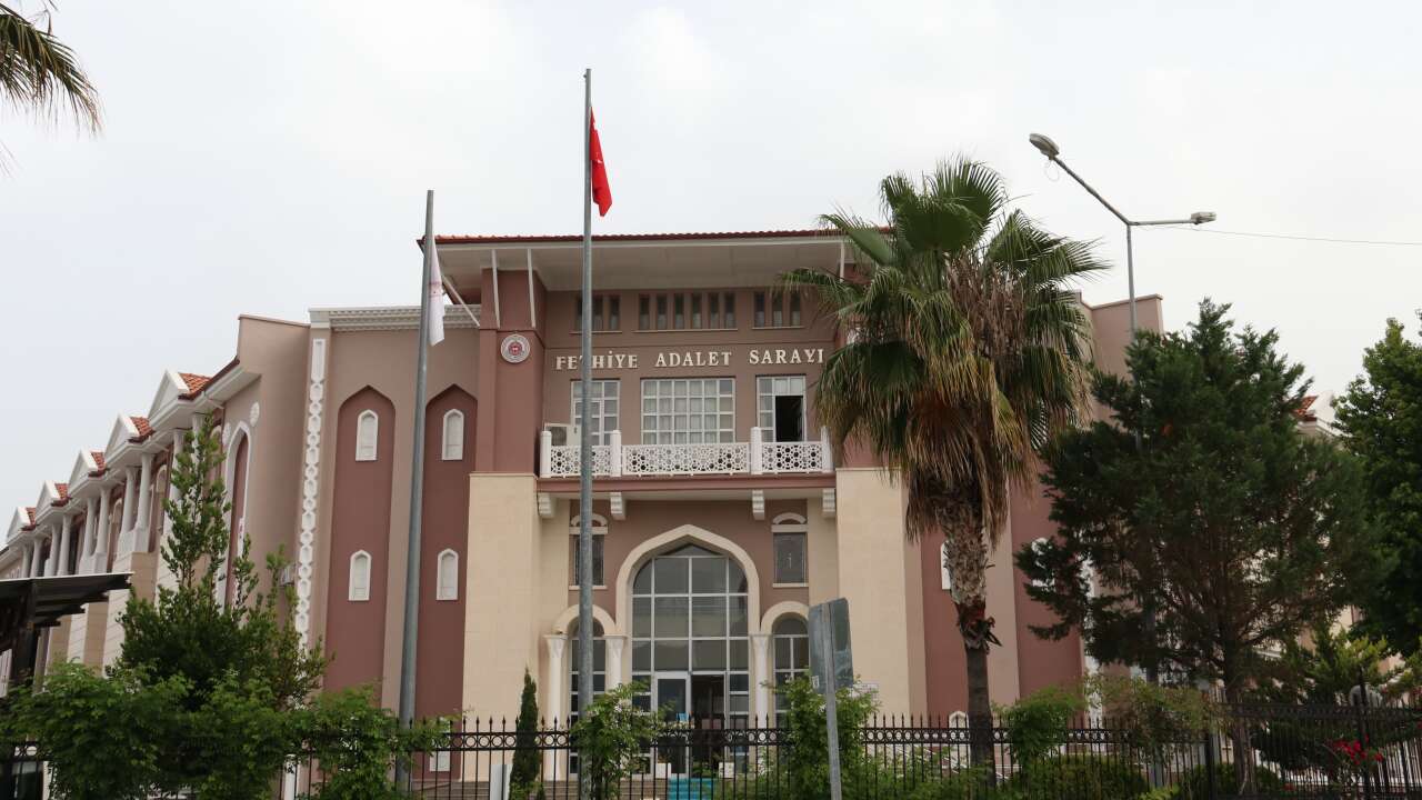 Fethiye’de Eşini Tüfekle Yaralayan Şahıs Tutuklandı