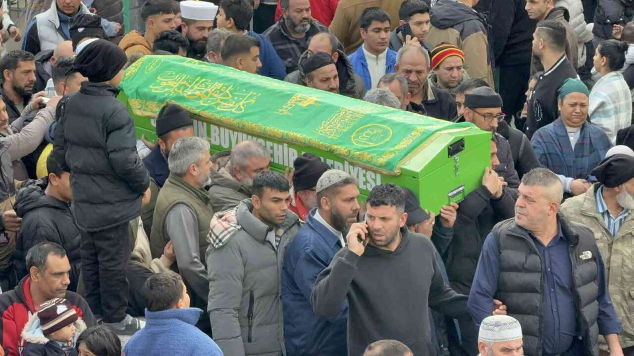 Boğazı Kesilerek Öldürülen Pazarcı Son Yolculuğuna Uğurlandı