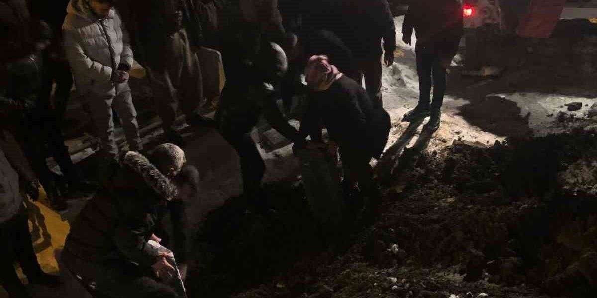 Belediye Otobüsünün Altında Kalan 11 Yaşındaki Çocuk Hayatını Kaybetti