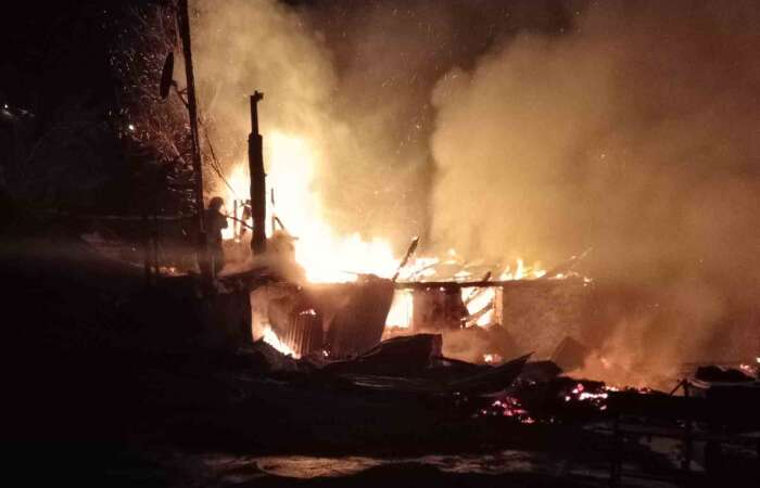 Evini Ateşe Veren Şahıs Ağaçta Asılı Halde Bulundu