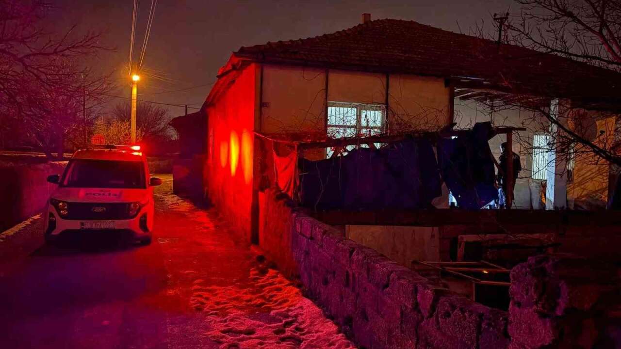 Hareket Etmediği Fark Edilen Bebekten Acı Haber