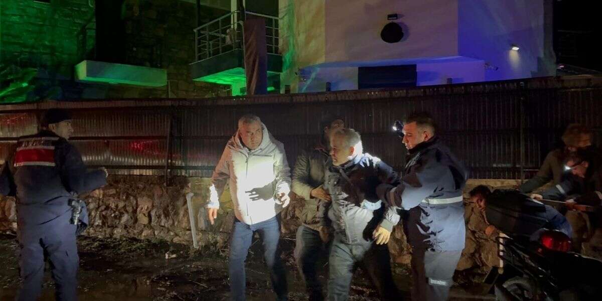 Muğla'da Sele Kapılan Vatandaş Sağ Olarak Bulundu