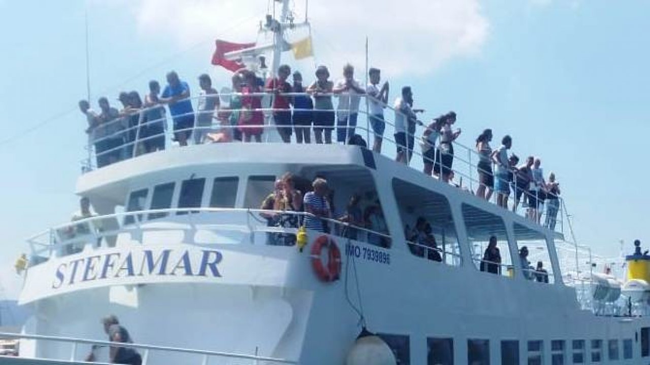 Yunan feribotu 168 yolcusuyla birlikte kurtarıldı