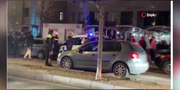 Adliye Önünde Kavga: 4 Yaralı, 12 Gözaltı