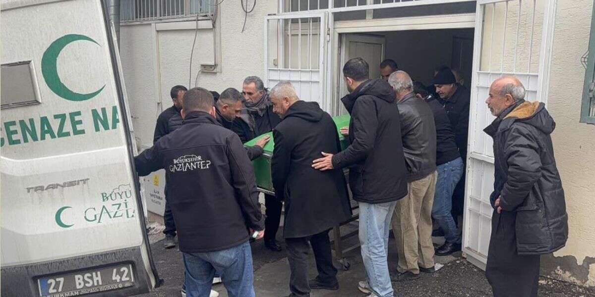 Sevinç Yolculuğu Yasla Bitti: Üç Kardeş Aynı Araçta Can Verdi