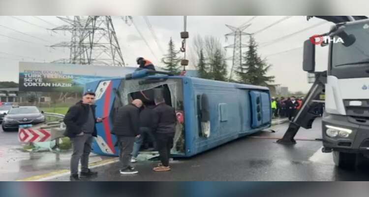 Cezaevi Nakil Aracı Devrildi: 19 Yaralı, 2 Jandarmanın Durumu Ağır