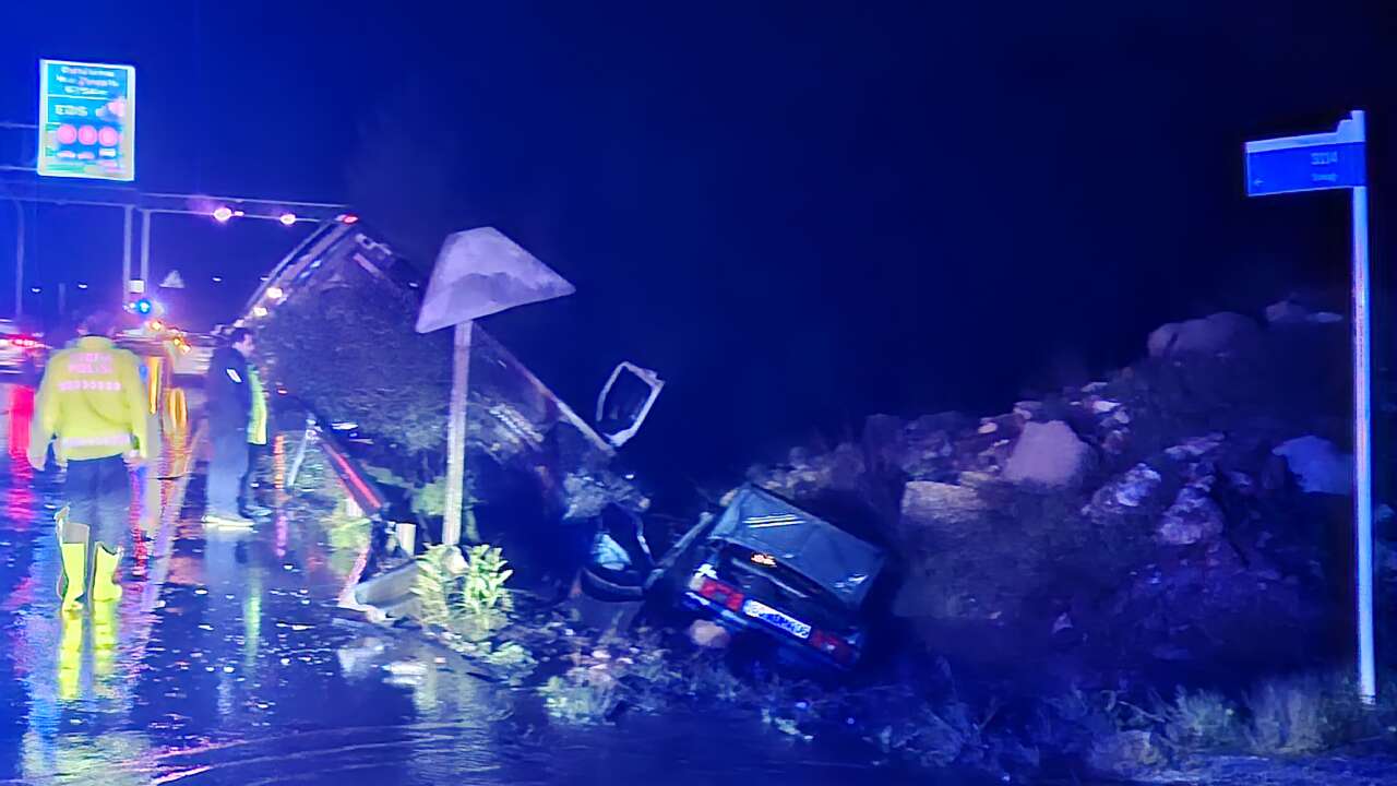 Muğla'da 3 Aracın Karıştığı Trafik Kazasında Ortalık Adeta Savaş Alanına Döndü