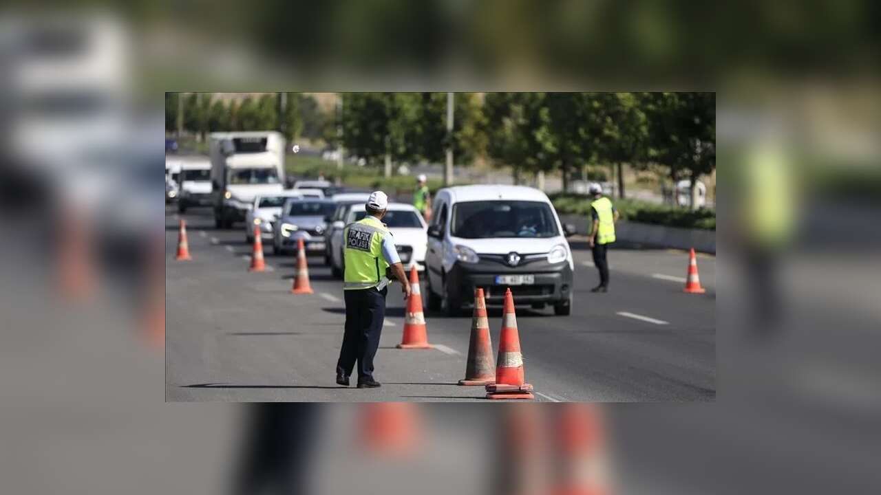 Trafik Magandalarına Ağır Yaptırımlar Yolda: 180 Bin TL Ceza TBMM Gündeminde