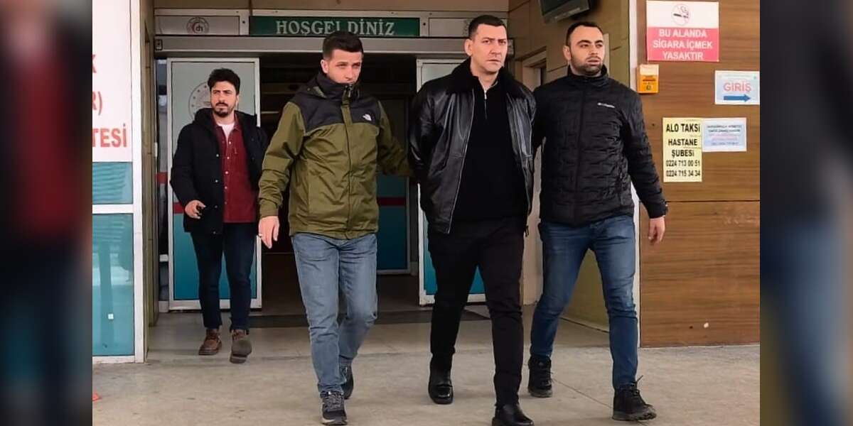 Kayınbabasını Öldürdü, Kayınbiraderini Yaraladı