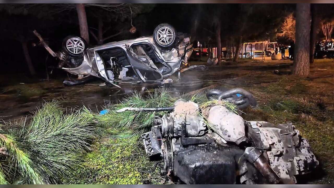 Kırmızı Işıkta Kaza: 1’i Ağır 6 Yaralı