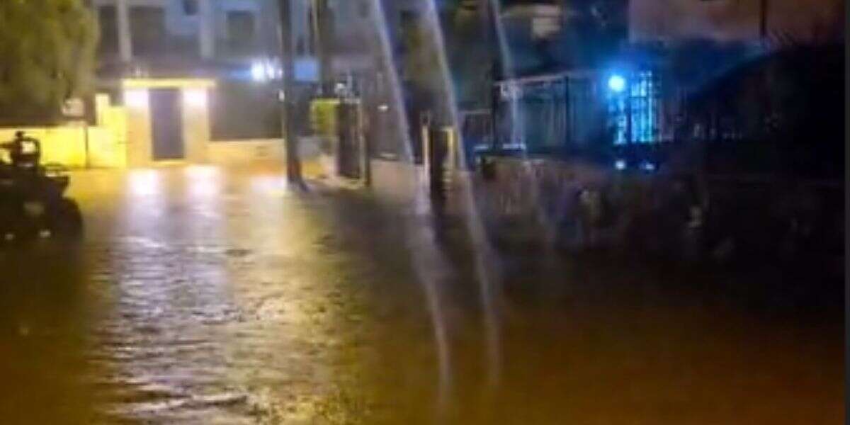 Marmaris Osmaniye’de Sel Alarmı: Belediye Personeli Kayıp