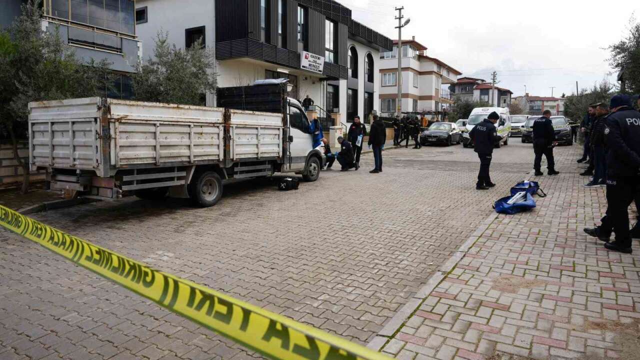 Kamyonda Tüfekle Vurulmuş Halde Ölü Bulunan Şahsın Kimliği Belli Oldu