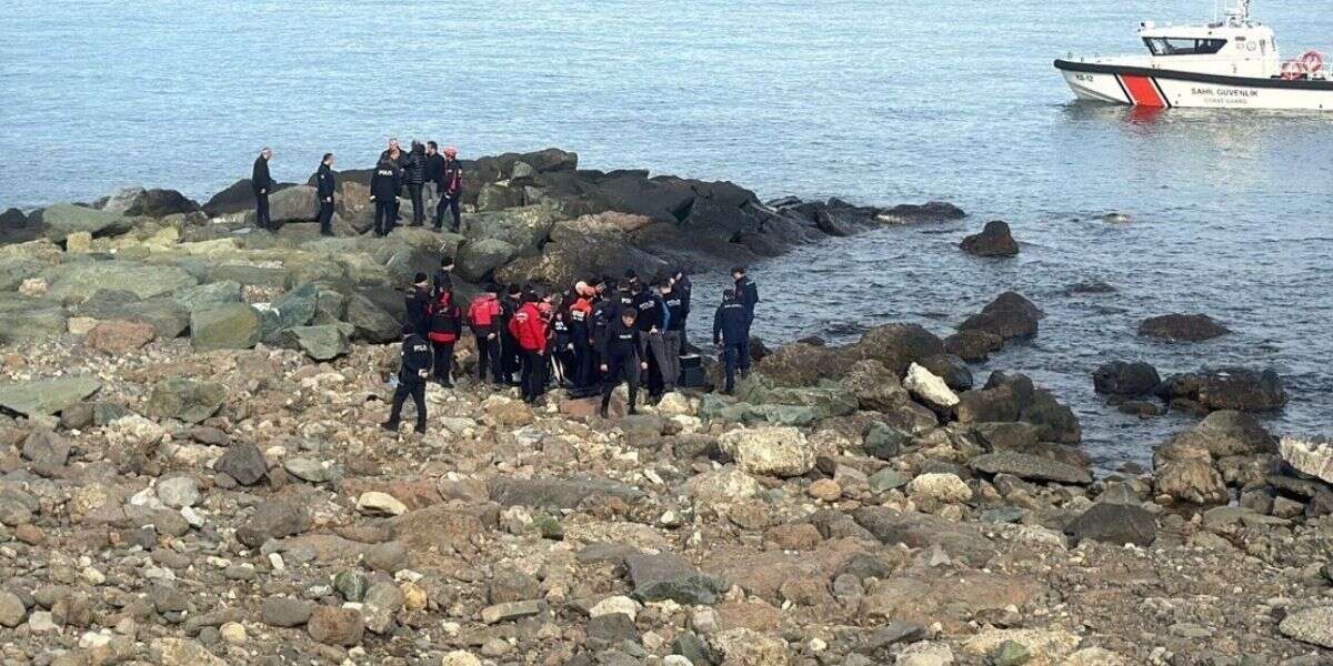 20 Yaşındaki Gencin Cansız Bedeni Denizde Bulundu