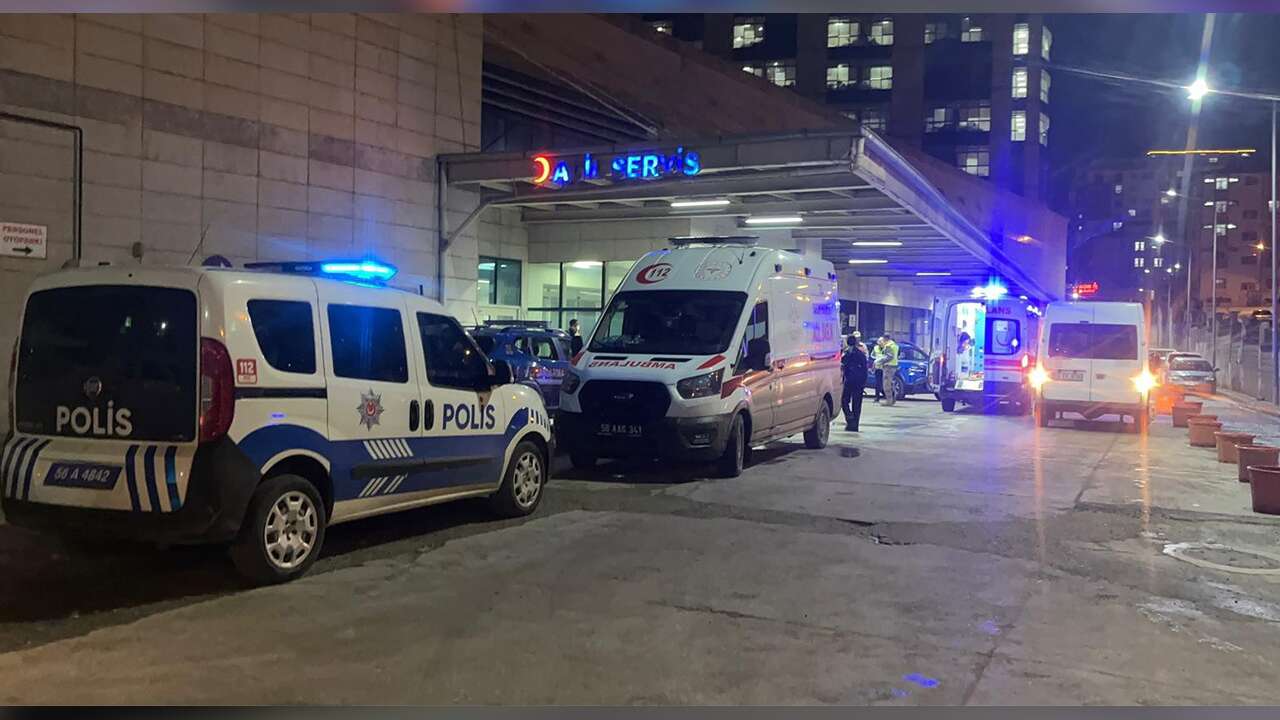 Köyde Çıkan Taşlı Sopalı Kavgada 15 Kişi Yaralandı, 10 Gözaltı Var