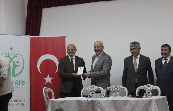 Muğla’da “Ailemiz Neydi? Ne Oldu? Ne Olmalı?” Paneli Düzenlendi