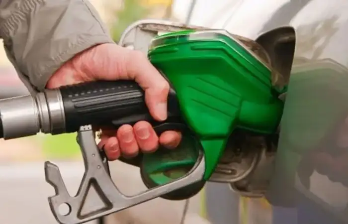 Tabelalar Değişiyor: Benzine Yeni Zam Yarın Başlıyor