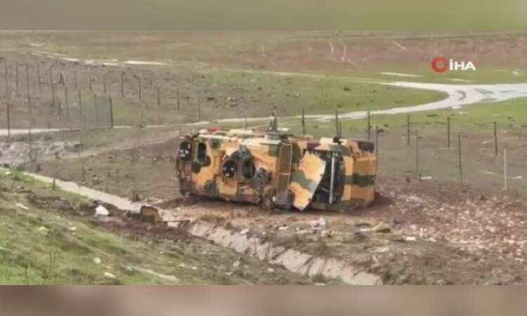 Otoyolda Askeri Araç Şarampole Uçtu: 10 Asker Yaralandı