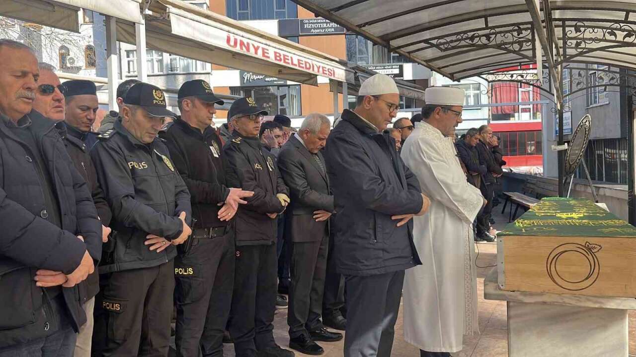 Hayatını Kaybeden Emniyet Personeli Son Yolculuğuna Uğurlandı