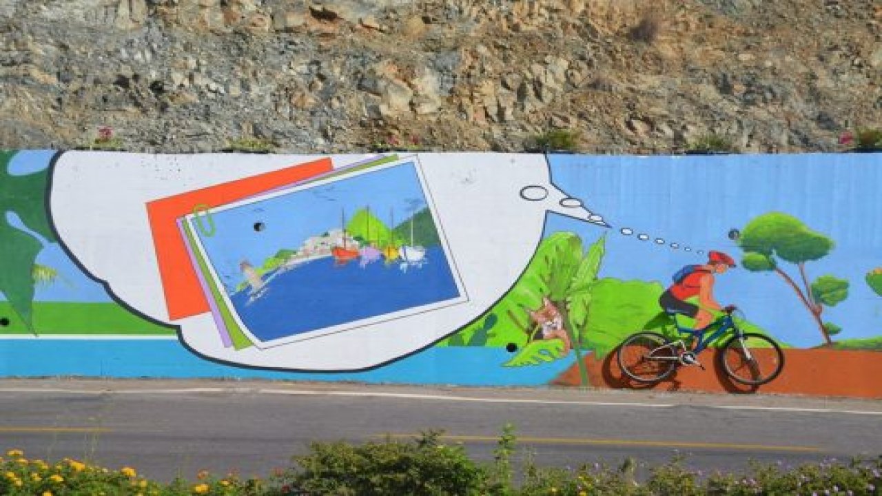 İstinat Duvarı Tuvale Dönüştü