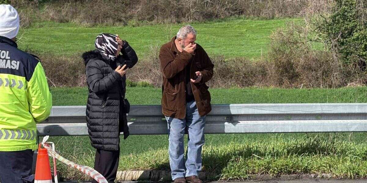 Bariyerlere Çarptı Alev Aldı, Sürücü Olay Yerinde Hayatını Kaybetti