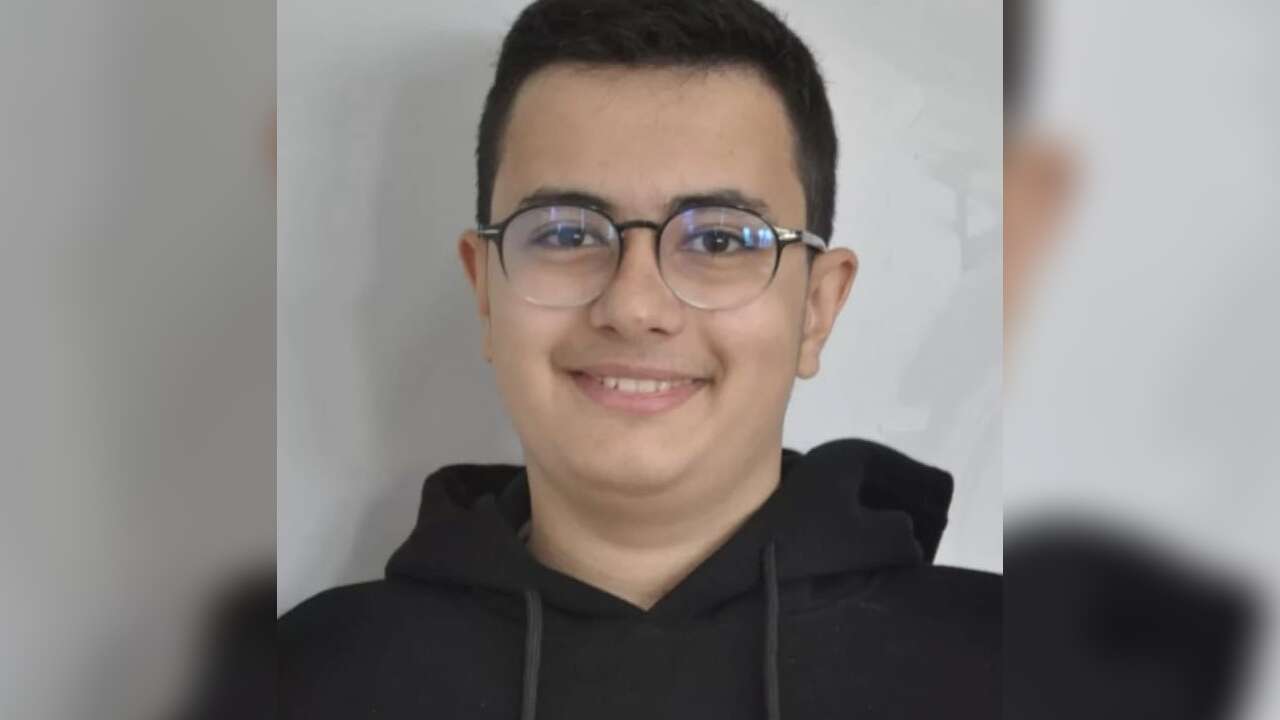 16 Yaşındaki Lise Öğrencisi Evinde Ölü Bulundu