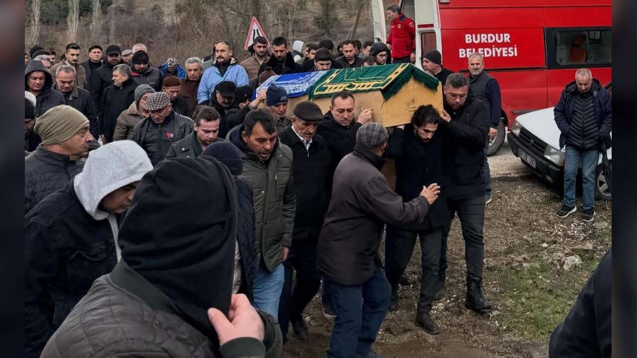 Otomobil İle Motosikletin Çarpıştı Kazada Ağır Yaralanan Genç, 5 Günlük Yaşam Mücadelesini Kaybetti