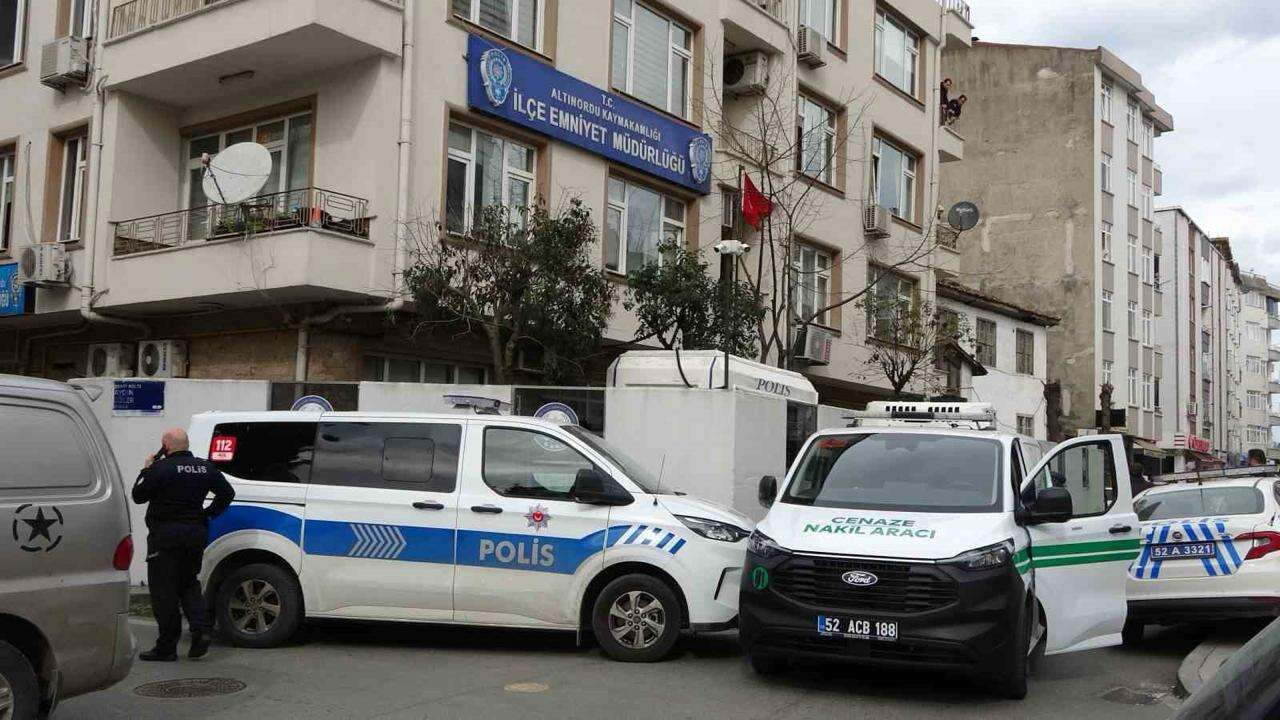 Emniyet Müdürlüğü’nde Silahlı Olay: İfade İçin Gittiği Karakolda Polis Silahını Alarak İnt*har Etti