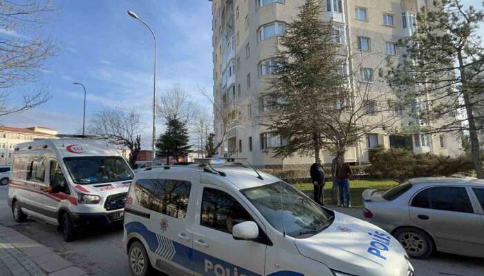 Komşular Arasındaki B*çaklı Kavga K*nlı Bitti