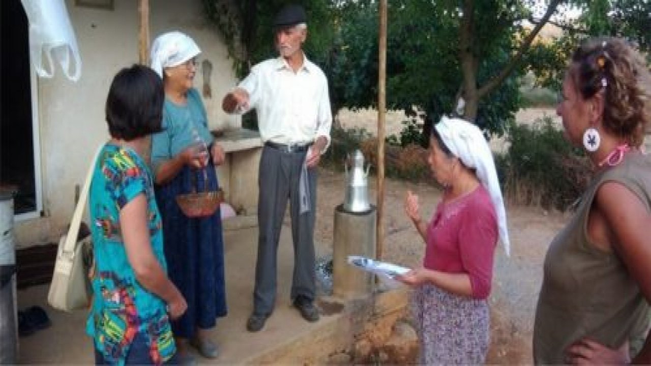 Zeytinyağı üreticisinden vefalı davranış