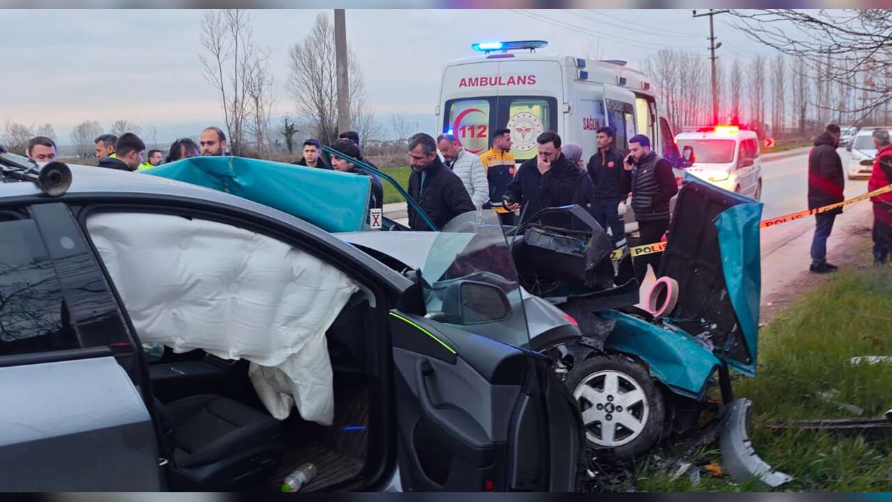 22 Yaşındaki Sürücü Kazada Yaşamını Yitirdi