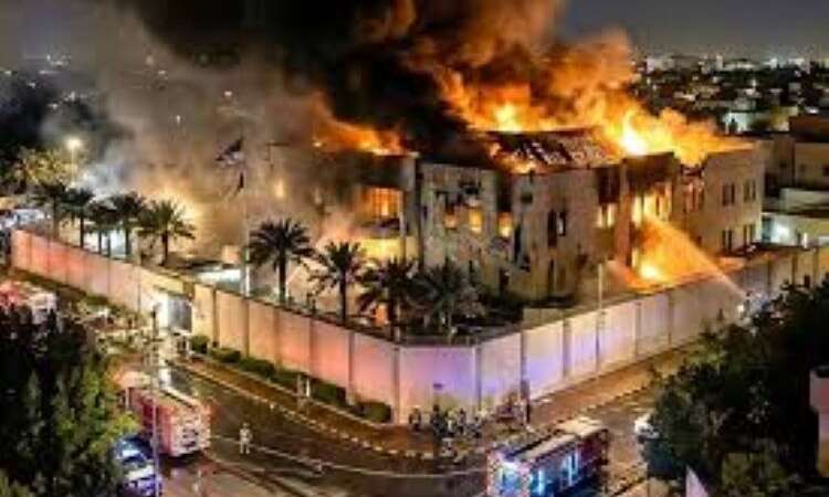 İran Riyad’daki ABD Büyükelçiliği’ni Vurdu: Trump’tan Sert Misilleme Mesajı