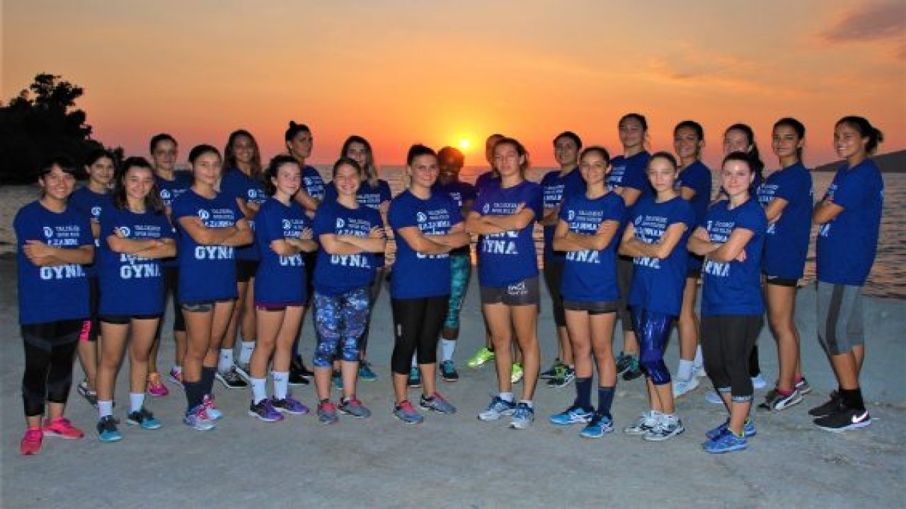 Denizin Kızlarına Süper Lig Güneşi Doğdu